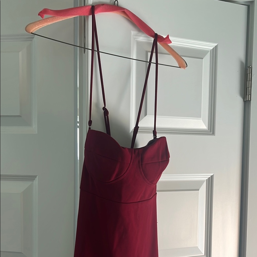 Elegant Burgundy Spaghetti Strap Dress